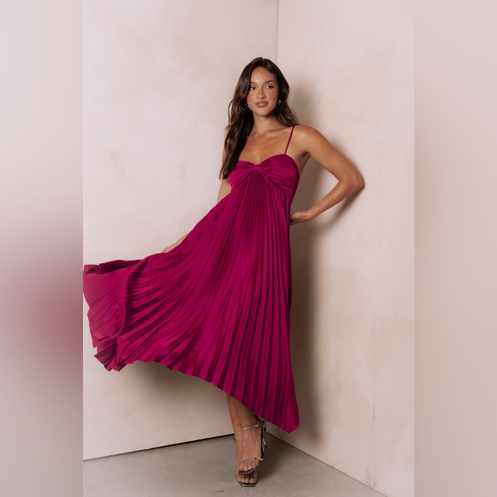 PETAL & PUP VIKKI DRESS - MAGENTA SIZE 6